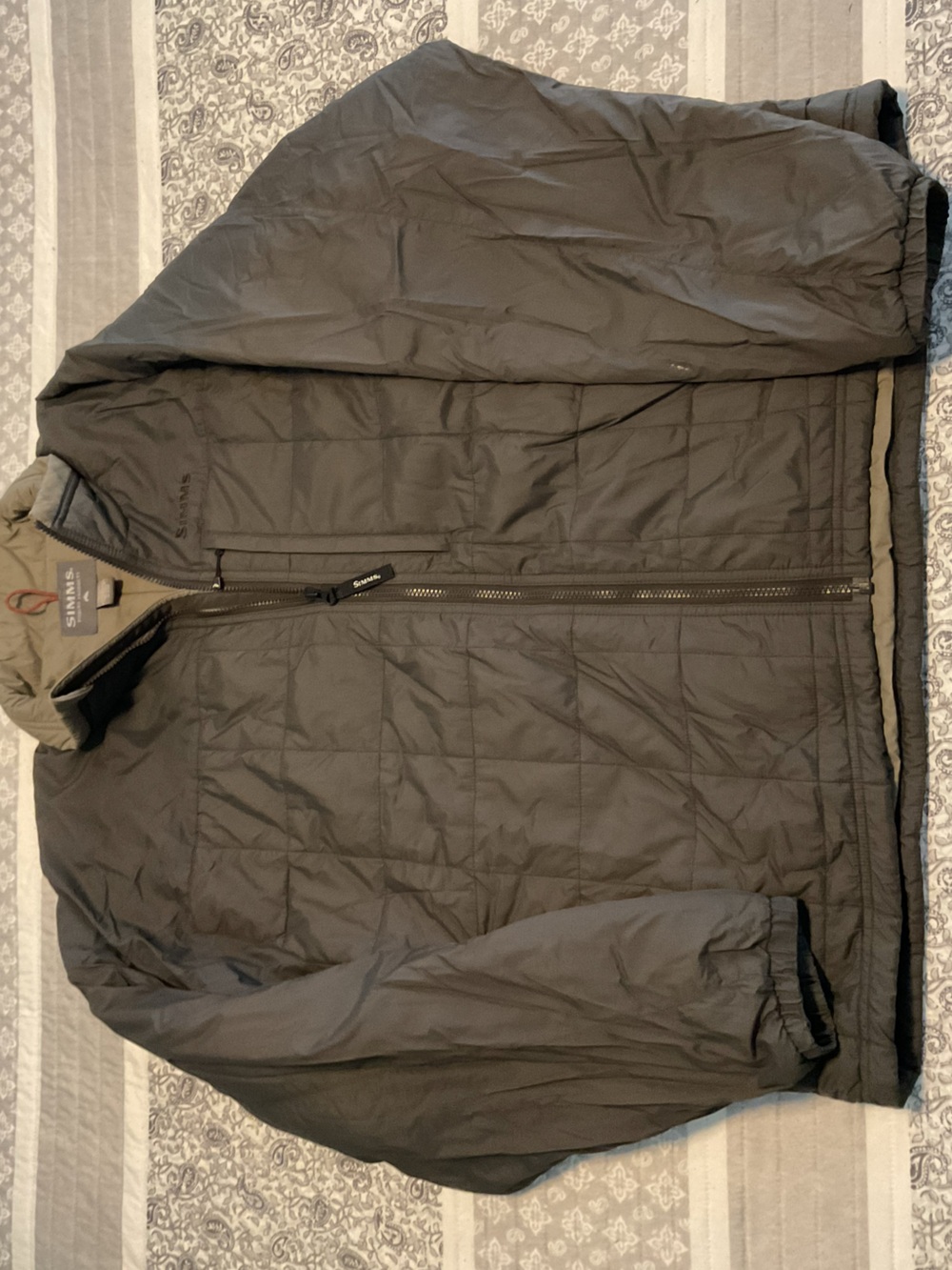 Simms Men's Quilted Puffer Jacket in Dark Gray